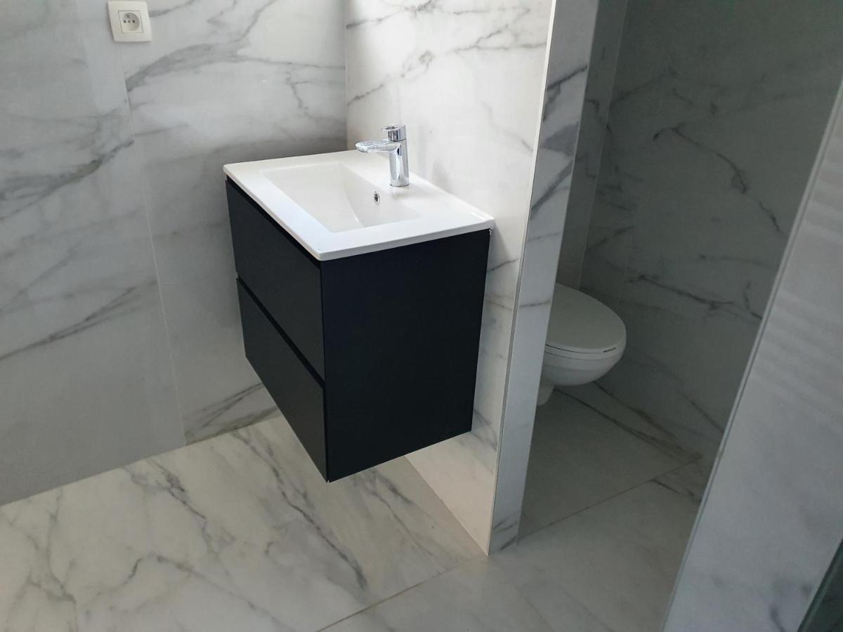 B96 Suites Брюксел Екстериор снимка