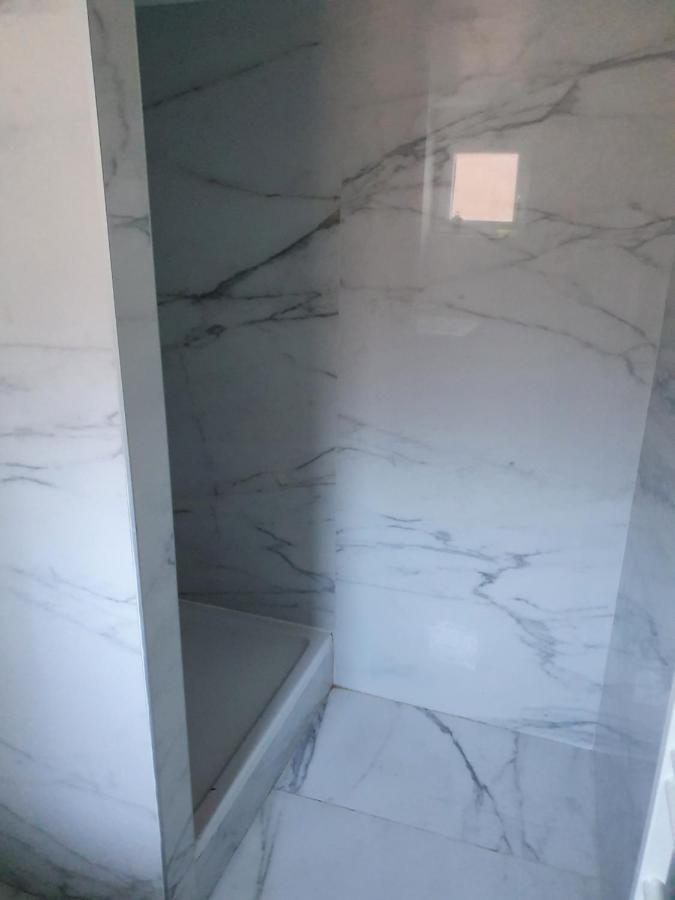 B96 Suites Брюксел Екстериор снимка